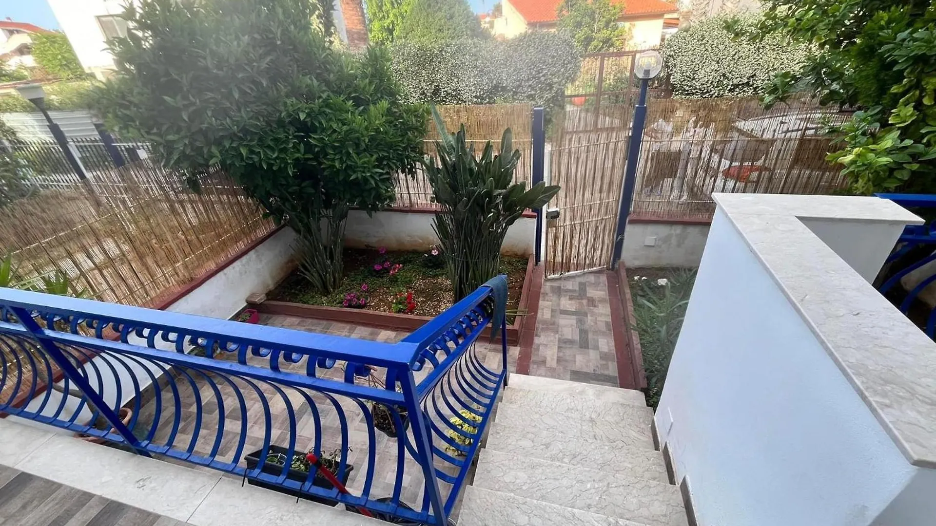 Villa Del Limone , Mondello Via Deucalione 18 ,Via Miseno 18 Palermo