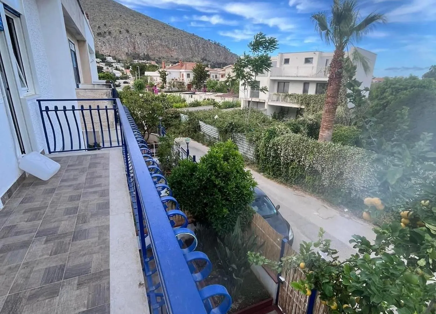 Villa Del Limone , Mondello Via Deucalione 18 ,Via Miseno 18 Palermo